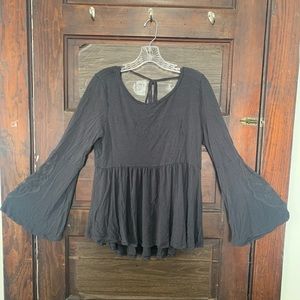 Open-back American Eagle top with bell sleeves